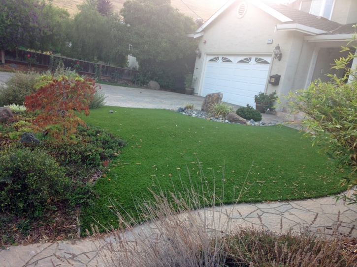 Green Lawn Phelan, California Landscape Design, Front Yard